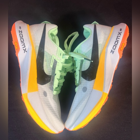 Nike Ultrafly Trail Beige Green Orange Women Size 7 - Picture 2 of 5